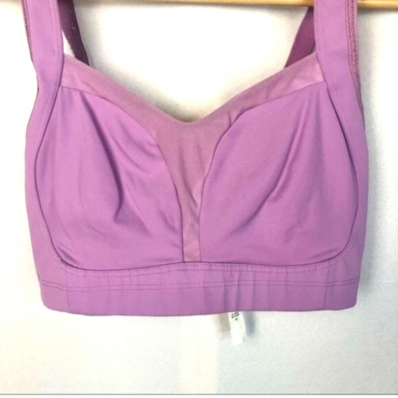 Lululemon Light Purple TaTa Tamer Clasp Back Sports Bra E34( B34 ) - Picture 3 of 10